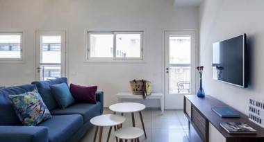 Calming 2BR in Lilienblum 41 by HolyGuest