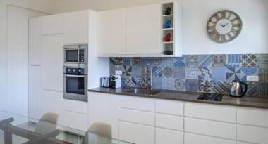 Calming 2BR in Lilienblum 41 by HolyGuest