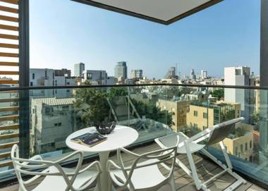 Dashing 1BR in White city by HolyGuest
