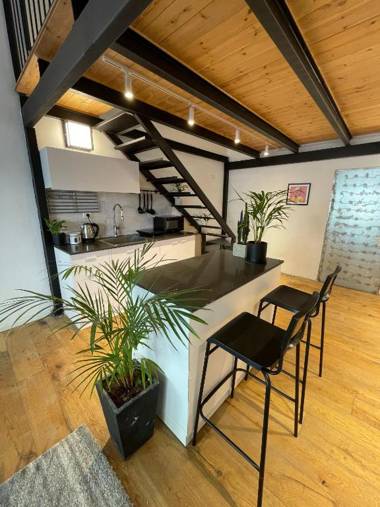 DeBlox living - Alhambra Apartments