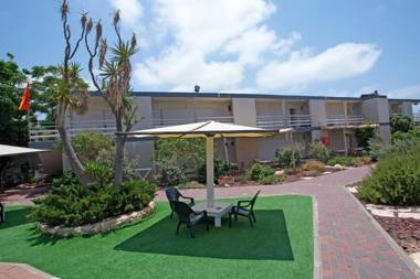 Q Village - Poleg Beach