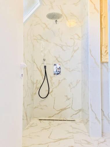 Shantell Luxury Apartment