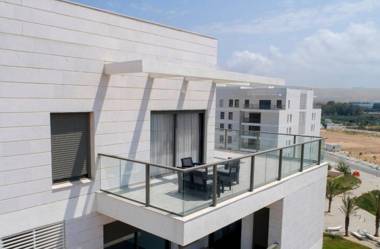 Stylish Penthouse Apartment Close to Akhziv Beach by Sea N' Rent