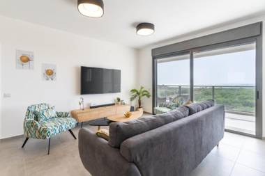 Stunning 4-bedroom Apartment Next to Achziv Beach