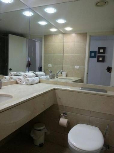 Stunning Studio on The Water