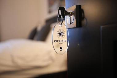 City Port Hotel