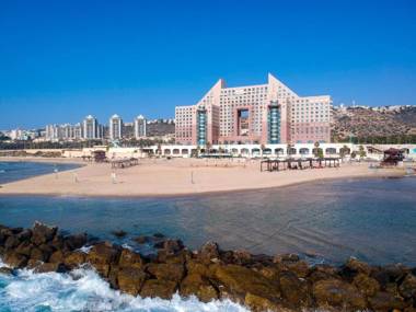 Almog Boutique apartments מגדלי חוף הכרמל חיפה