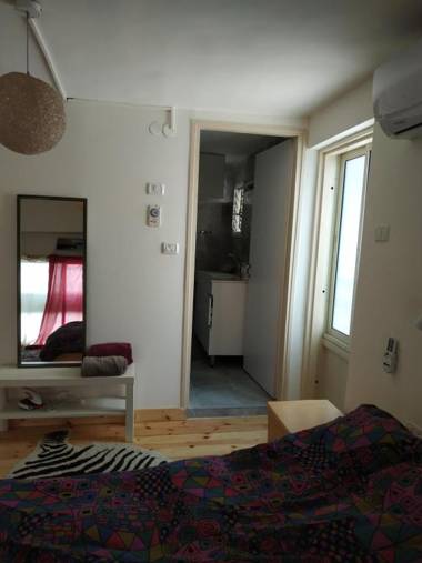 Studio Apt Great Location Heart of Downtown District