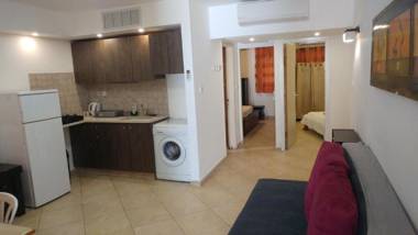 Avshalom Holiday Apartments