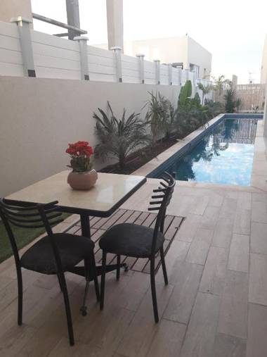 Turquoise Apartment with Pool