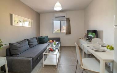 One Bedroom Apartment by Stay Eilat - Eilot Street