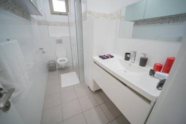 YalaRent Oasis Garden - Families only