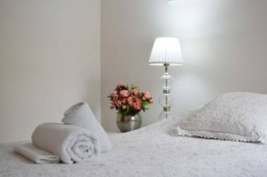 Beautiful Modern 3 Bdr Apartment #E3