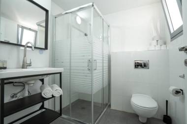 Yam Suf By Sun and View