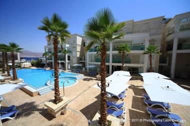YalaRent Palamore 1BR APT - Families only