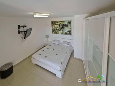 exclusif apartment by the sea