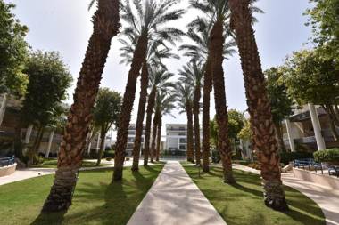 דירת גן דלוקס-Deluxe Garden Apartment by CRWON