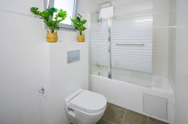 YalaRent Morning Star-Garden- Families only