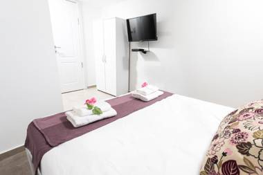 YalaRent jasmine 3BR APT - Families only