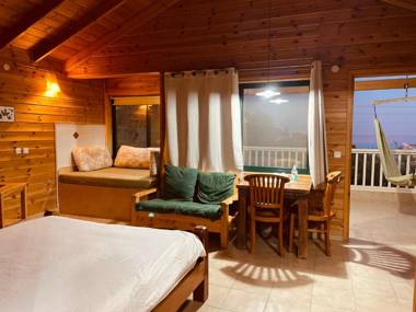 Aviv - Bakfar in Amirim