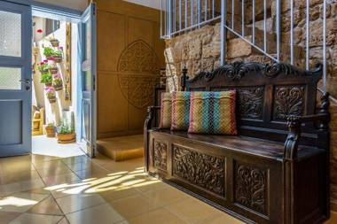 Arabesque Arts & Residency