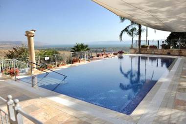 The Mansion At Had Nes Accommodation Units