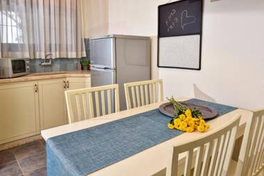 The Mansion At Had Nes Accommodation Units