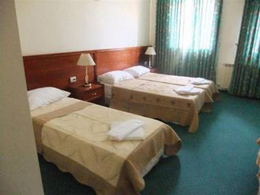 Rosary Sister Guest House Ein Karem