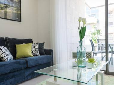 Full Option 7 people