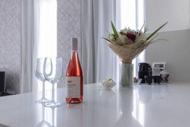 Beautiful 1 bedroom in great central area