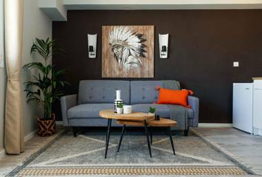 Trendy Balcony ApartmentBen Yehuda St Jerusalem!