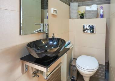 A designed apartment in the best location!