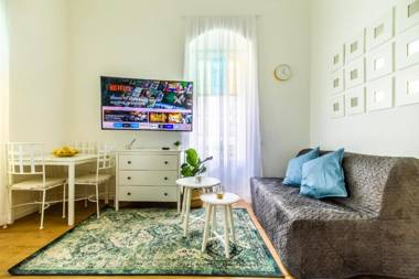 Mamilla View- Suites & Apt Hotel