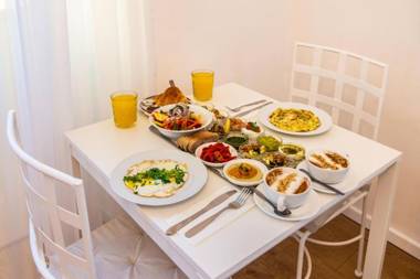 Mamilla View- Suites & Apt Hotel