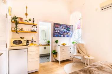 Mamilla View- Suites & Apt Hotel