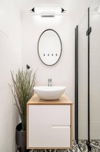 Mr. Agrippa - By TLV2GO