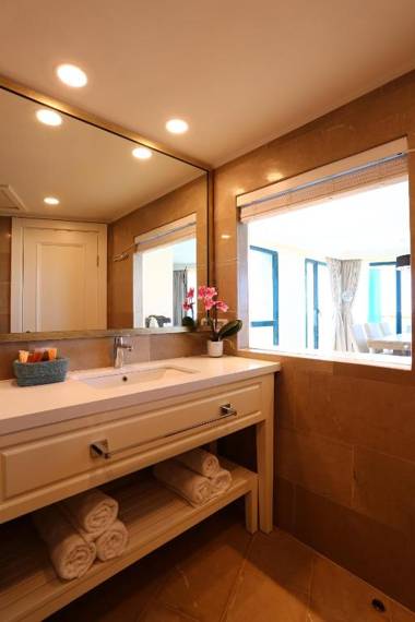 Okeanos Suites Herzliya Hotel by Herbert Samuel