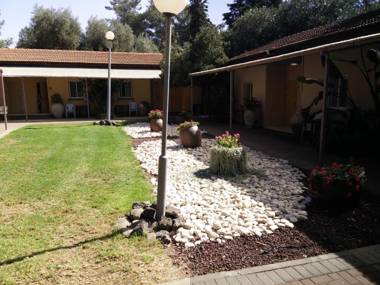 Etnachta Kibbutz Afik