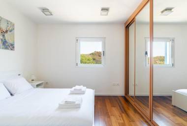 Herzliya Marina - By Beach Apartments TLV