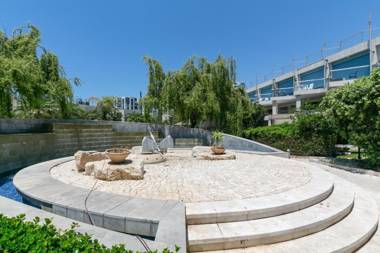 Herzliya Marina - By Beach Apartments TLV