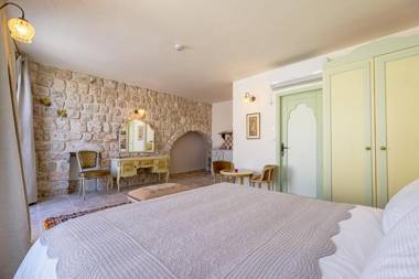 The Way Inn - Boutique Suites