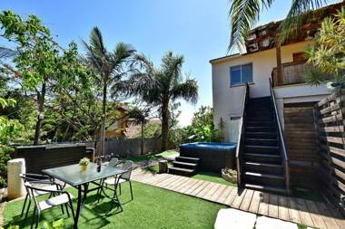 Lovers Lodge in Had Nes