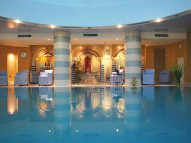 Oasis Spa Club Dead Sea Hotel