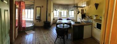 Gross Nofesh and Spa Guesthouse