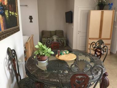 Rave's Accommodation