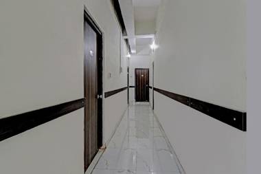 SPOT ON 78074 Hotel Jungle Safari