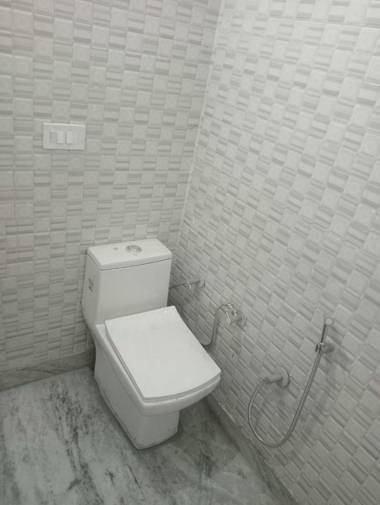 OYO 91341 Royal Stay Home