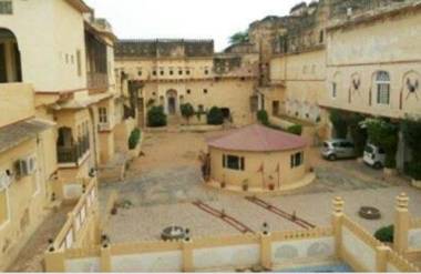 OYO 86859 Hotel Danta Killa Heritage Resort