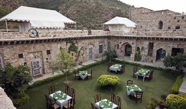 The Dadhikar Fort Hotel