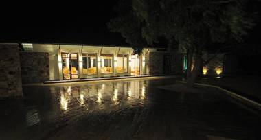 Trees N Tigers Luxury Wildlife Lodge